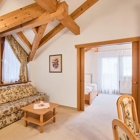 Berghotel Hotel 4*