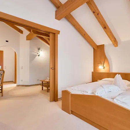 Berghotel Hotel 4*