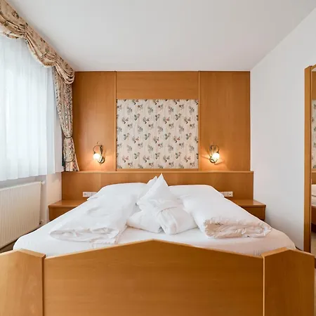Ξενοδοχείο Berghotel 4*